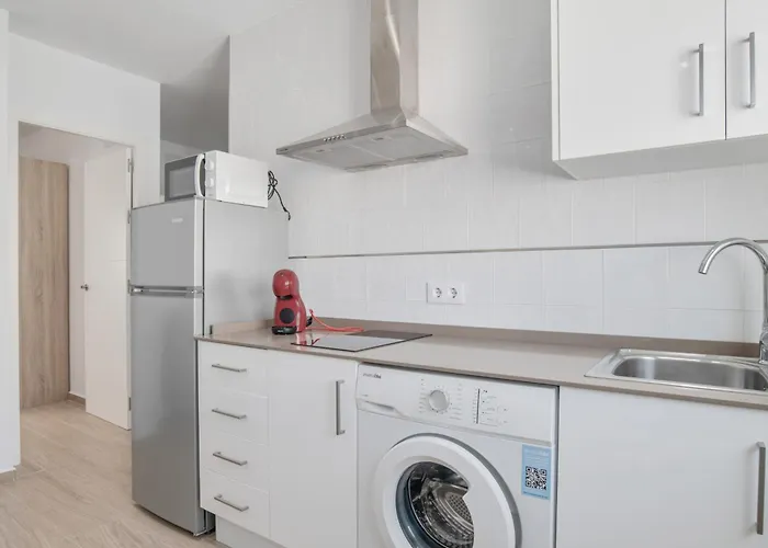 Casa Antonia Conil 1 *